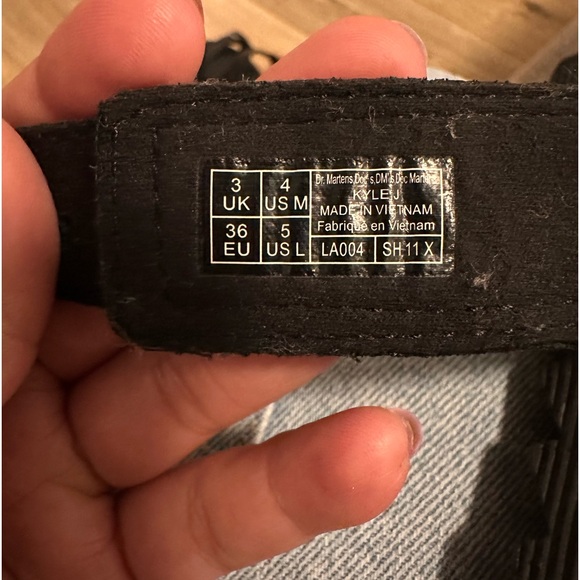 DR MARTENS - Picture 4 of 5